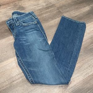 28 True Religion Jeans